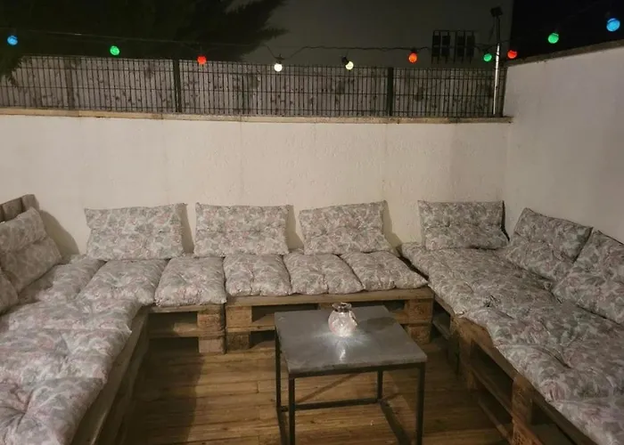 Maupiti, Maisonnette En Bord De D'ares